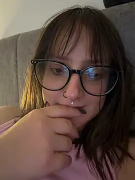 Megan lu2 online show from 26, 5, 2026