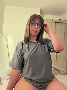 Megan lu2 online show from 23, 5, 2026