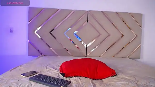 Snapshot of Raven_foxter1 chatting on 9, 2, 2025 Raven foxter1 online show from 9, 2, 2025