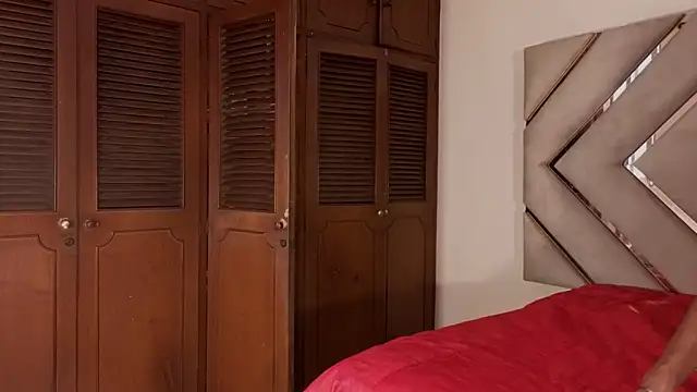 Snapshot of Raven_foxter1 chatting on 20, 9, 2025 Raven foxter1 online show from 20, 9, 2025