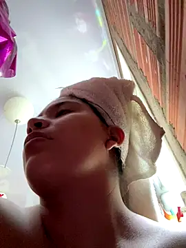 moncerrat luna online show from 15, 12, 2025