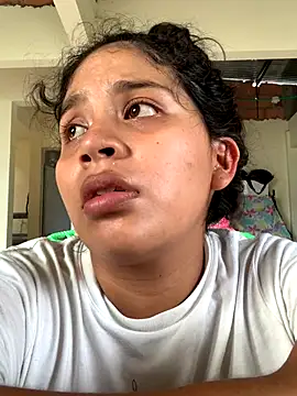 moncerrat luna online show from 30, 9, 2025