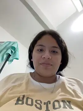 moncerrat luna online show from 25, 2, 2025