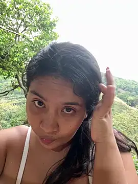 moncerrat luna online show from 10, 3, 2026