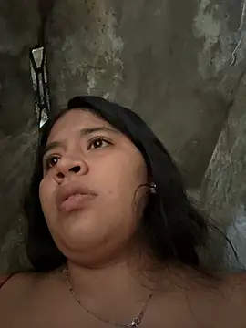 moncerrat luna online show from 3, 2, 2025