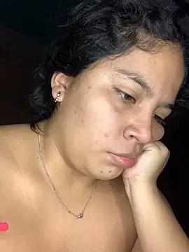 moncerrat luna online show from 3, 2, 2025