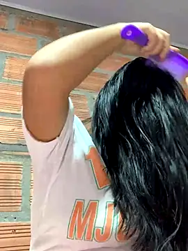 moncerrat luna online show from 14, 11, 2025