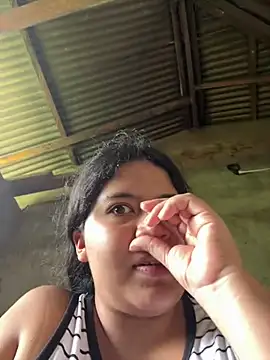 moncerrat luna online show from 7, 3, 2025