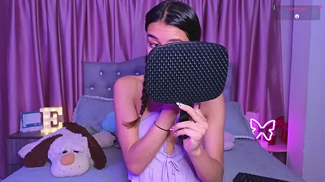 Emiily Scott1 online show from 5, 11, 2025