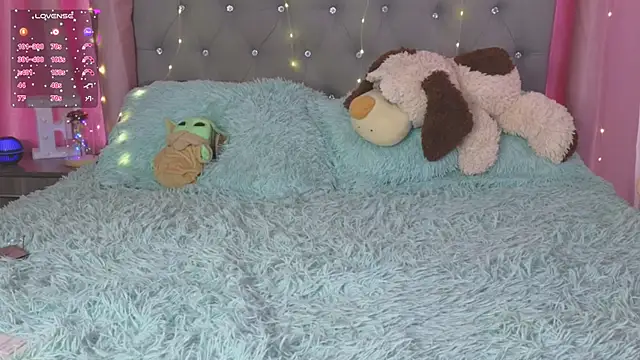 Emiily Scott1 online show from 3, 2, 2025