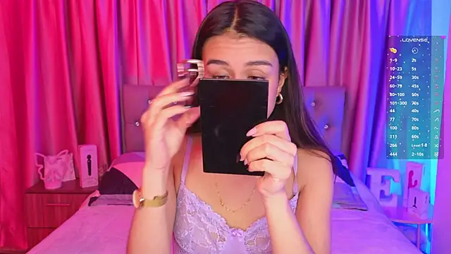 Emiily Scott1 online show from 1, 4, 2026