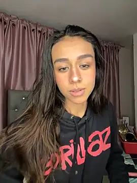 Emiily Scott1 online show from 15, 4, 2026