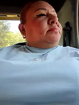 HORNY MATURE25 online show from 9, 5, 2026