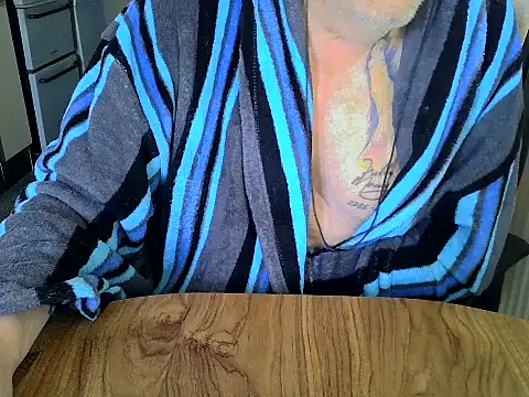 Snapshot of daddyflash chatting on 7, 1, 2026 daddyflash online show from 7, 1, 2026