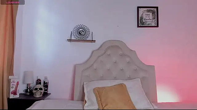 aliice walker  online show from 15, 9, 2025