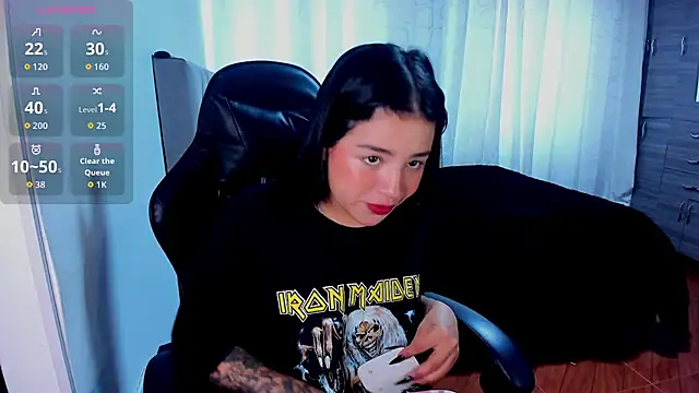 aliice walker  online show from 22, 12, 2025