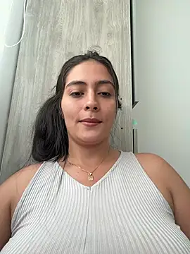 Snapshot of Sophie__Foxxx chatting on 4, 7, 2026 Sophie Foxxx online show from 4, 7, 2026