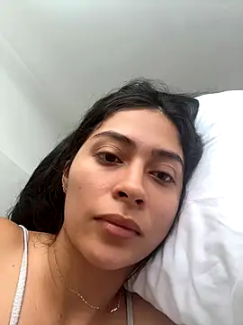 Sophie  Foxxx online show from 18, 9, 2025