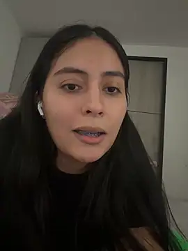 Sophie  Foxxx online show from 15, 4, 2026