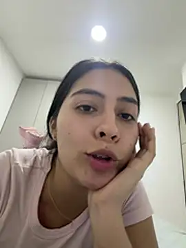 Sophie  Foxxx online show from 8, 3, 2026