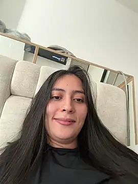 Sophie  Foxxx online show from 17, 4, 2026