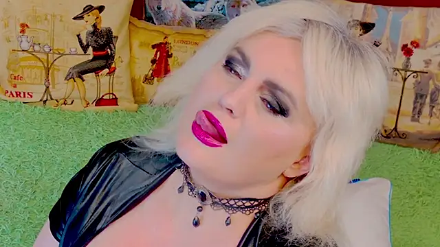 Snapshot of stiphlermom chatting on 1, 12, 2025 stiphlermom online show from 1, 12, 2025