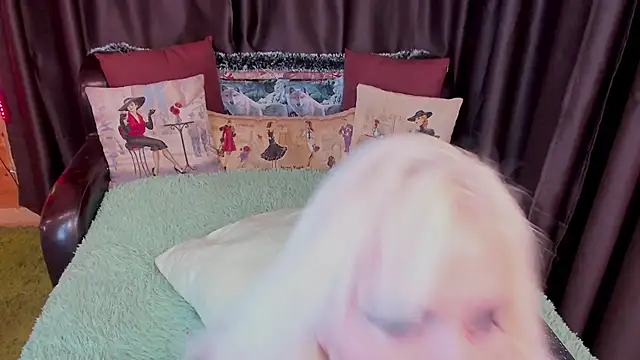 Snapshot of stiphlermom chatting on 30, 12, 2024 stiphlermom online show from 30, 12, 2024