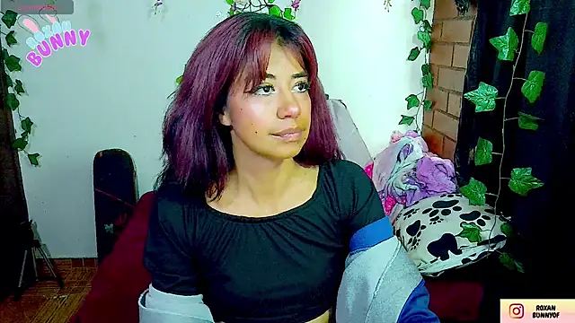 Roxanbunny1 online show from 30, 11, 2025