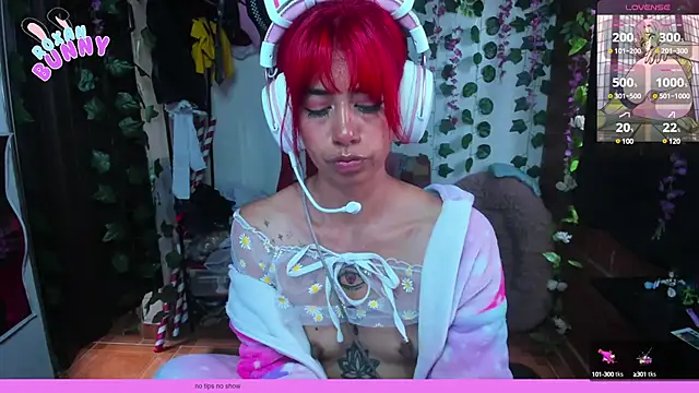 Roxanbunny1 online show from 4, 3, 2025