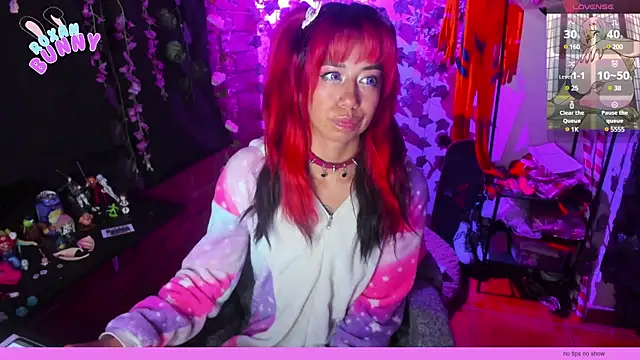 Roxanbunny1 online show from 18, 2, 2025