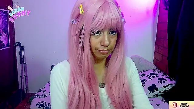 Roxanbunny1 online show from 5, 11, 2025