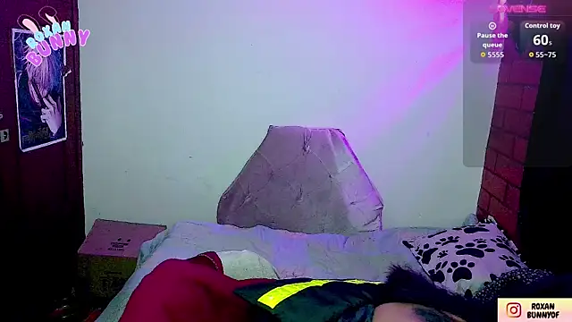 Roxanbunny1 online show from 14, 11, 2025