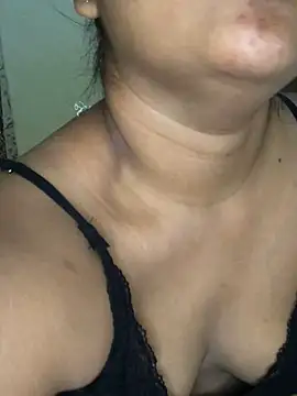 Rose Olivia online show from 26, 2, 2025