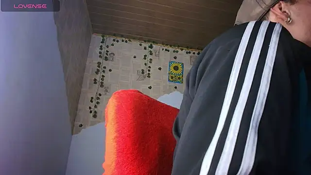 kisstarxxx online show from 23, 9, 2025