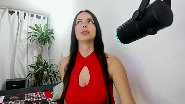 Lia-y-felipe online show from 25, 11, 2025