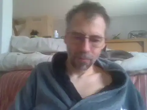 ptitcanard60600 online show from 15, 12, 2024