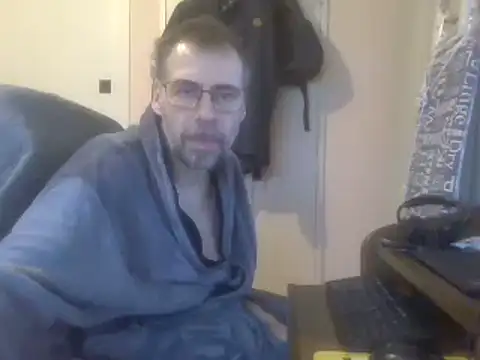 ptitcanard60600 online show from 6, 2, 2025