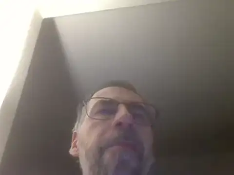 ptitcanard60600 online show from 27, 1, 2025