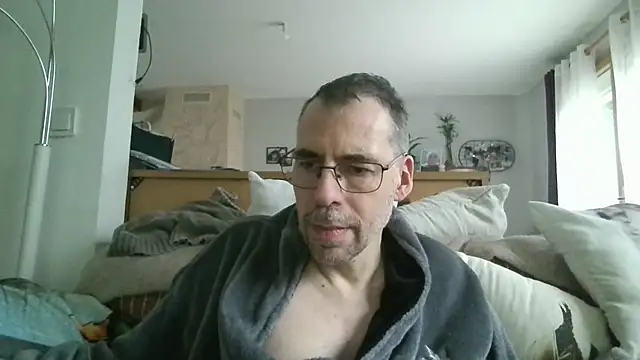 ptitcanard60600 online show from 22, 2, 2026