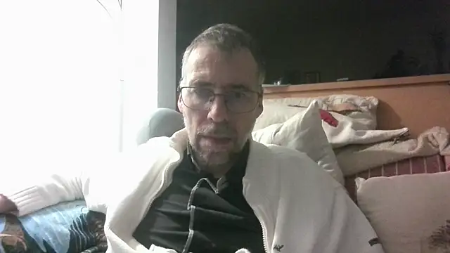 ptitcanard60600 online show from 24, 3, 2026