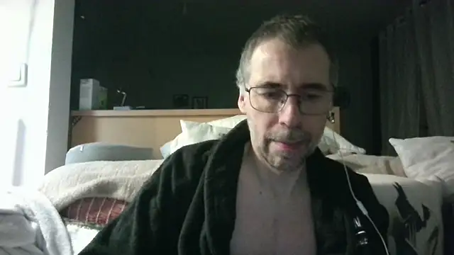 ptitcanard60600 online show from 8, 2, 2026