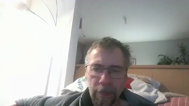 ptitcanard60600 online show from 28, 4, 2026