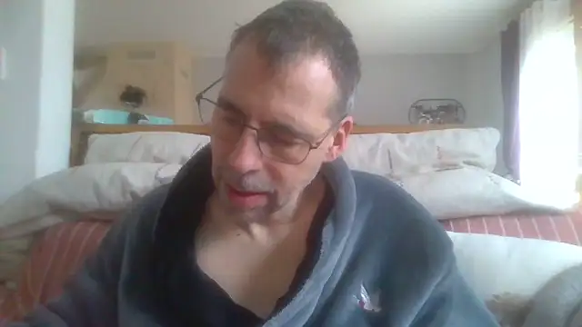 ptitcanard60600 online show from 22, 3, 2025