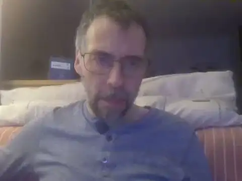 ptitcanard60600 online show from 7, 2, 2025