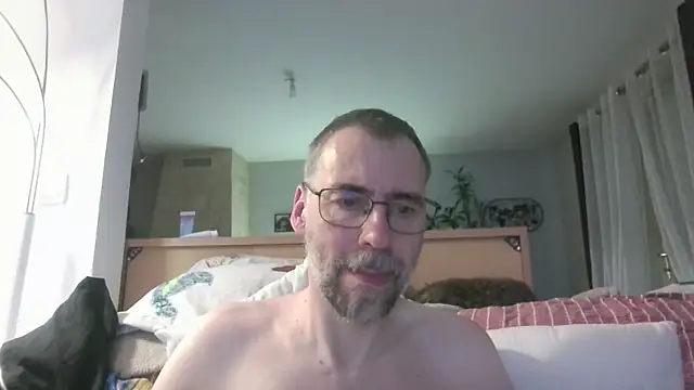 ptitcanard60600 online show from 1, 5, 2026