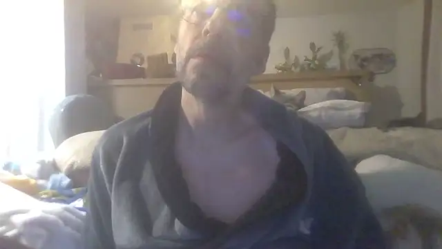 ptitcanard60600 online show from 8, 1, 2026