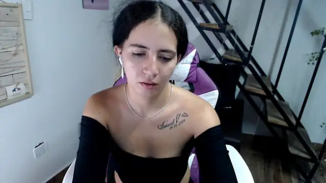 samantha baby  online show from 8, 11, 2025