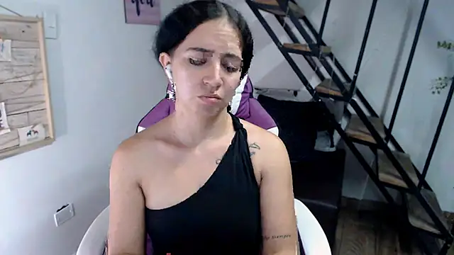 samantha baby  online show from 23, 10, 2025