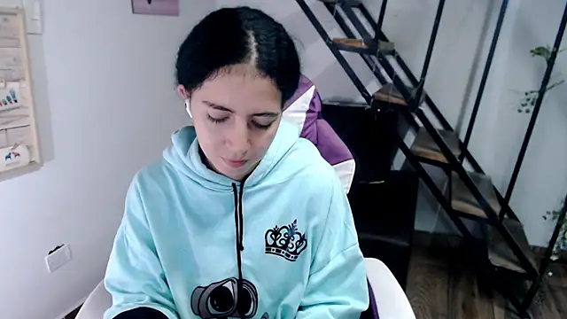 samantha baby  online show from 12, 1, 2026