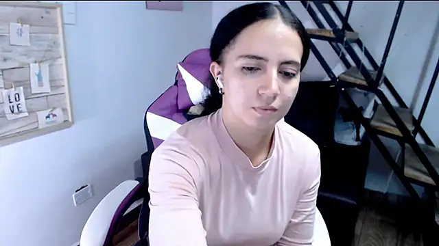 samantha baby  online show from 29, 9, 2025